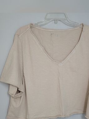 aerie Light Beige V-Neck Short Sleeve  Cropped Tee XXL